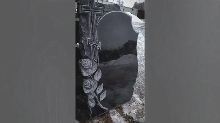 памятники. stone carving
