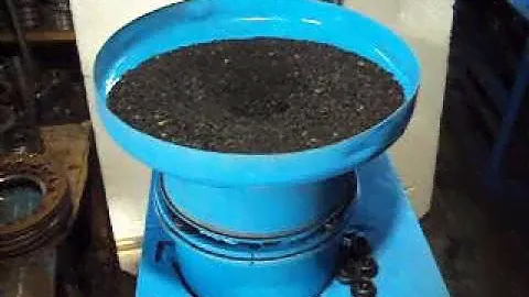 Измельчитель  крошки 4  мм  в  2  мм