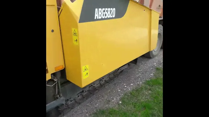 Укладка асфальтовой крошки