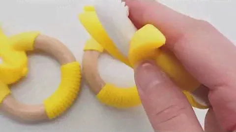 Прорезыватель в виде Бананчика с деревянным кольцом🍌✨